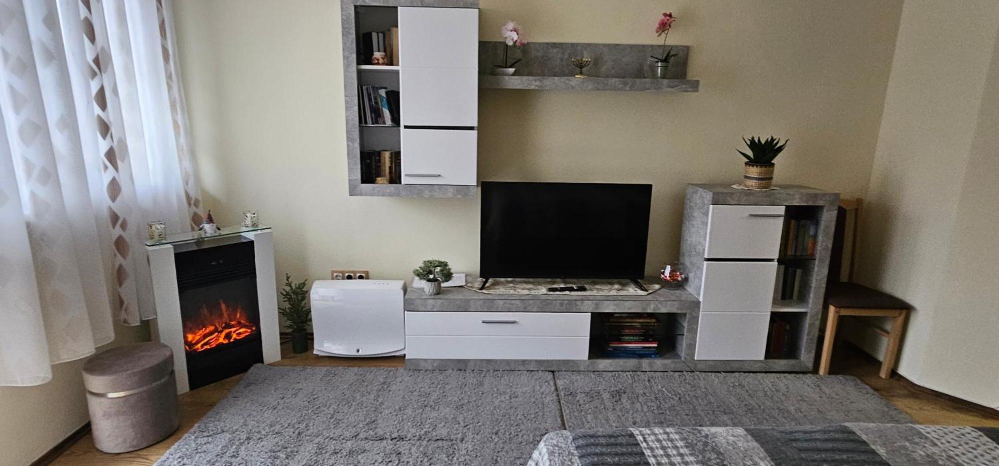 Anna Gyoengye Apartman Debrecen Eksteriør bilde